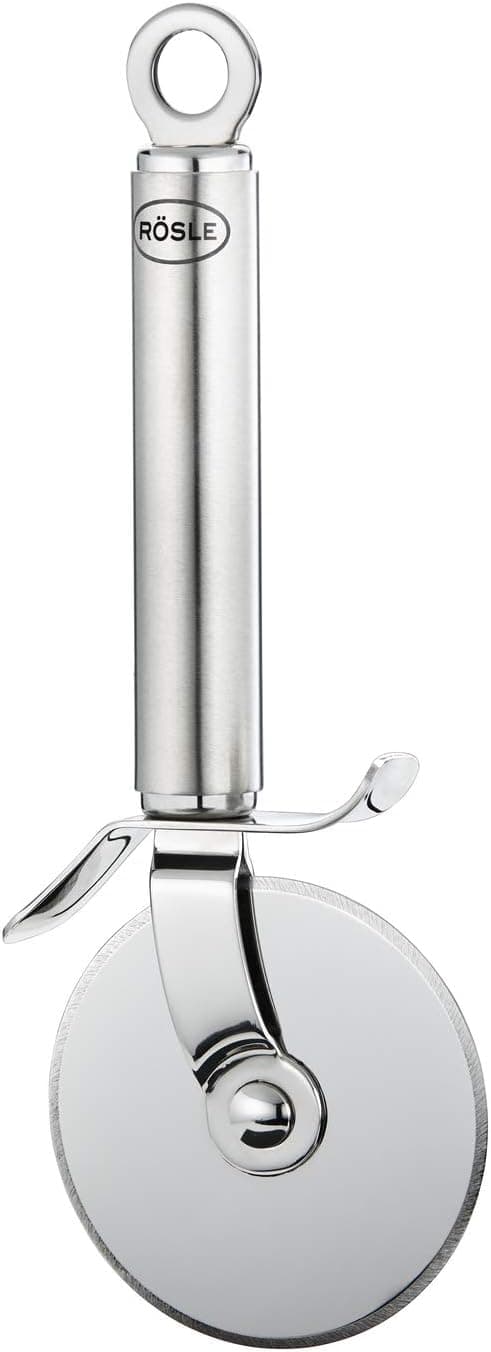 RÖSLE Roulette à Pizza, Couteau à Pizza de qualité supérieure avec Roue Robuste, Lame affûtée des Deux côtés, protège-Main, Acier Inoxydable 18/10