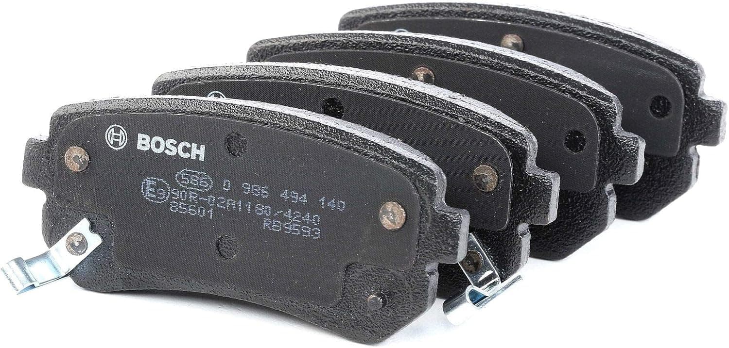Bosch BP1051 - Plaquettes de Frein Arrière pour Voiture - Qualité Bosch - Réduction du Bruit et de la Poussière - Certifié ECE-R90 - Sans Cuivre - Jeu de 4 Plaquettes